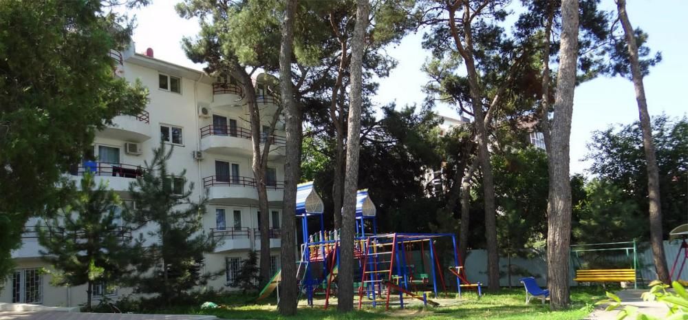 ЧЕРНОМОРСКИЙ, гостевой дом - 3