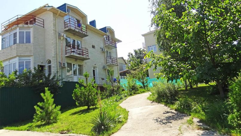 ЧЕРНОМОРСКИЙ, гостевой дом - 2