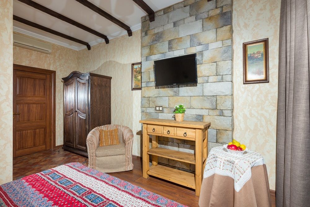 ТРИ МУШКЕТЕРА, люкс отель - 22