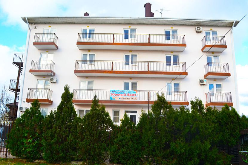 ЮЖНЫЙ БРИЗ, пансионат - 1