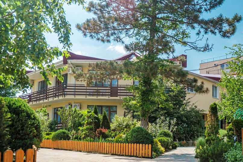 МОРСКИЕ РИФЫ, пансионат - 1