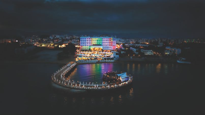 Azura Deluxe Resort & Spa - 2