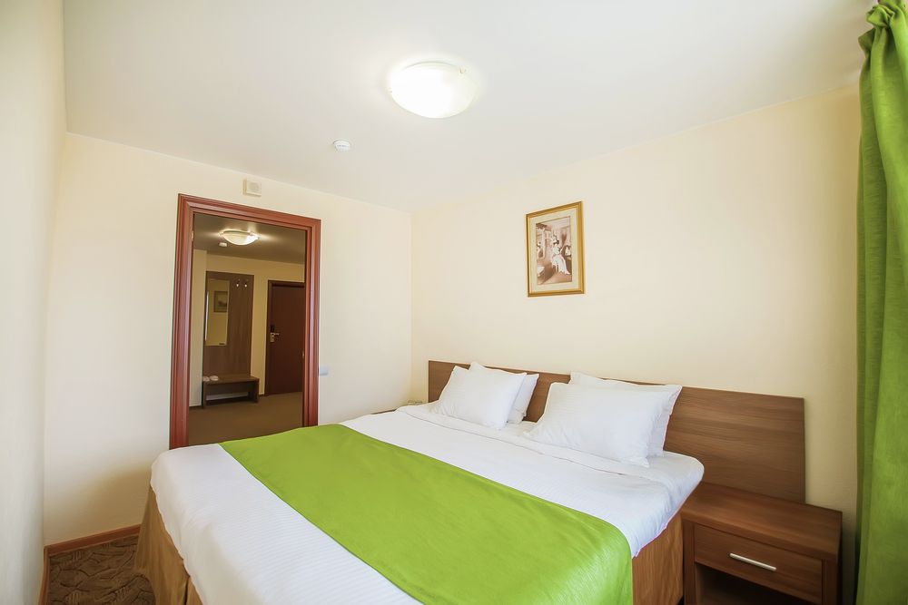 ПОЛЮСТРОВО, отель - 77