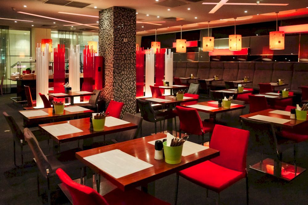 COSMOS SAINT-PETERSBURG PRIBALTIYSKAYA HOTEL (бывш. PARK INN PRIBALTIYSKAYA), гостиница - 7