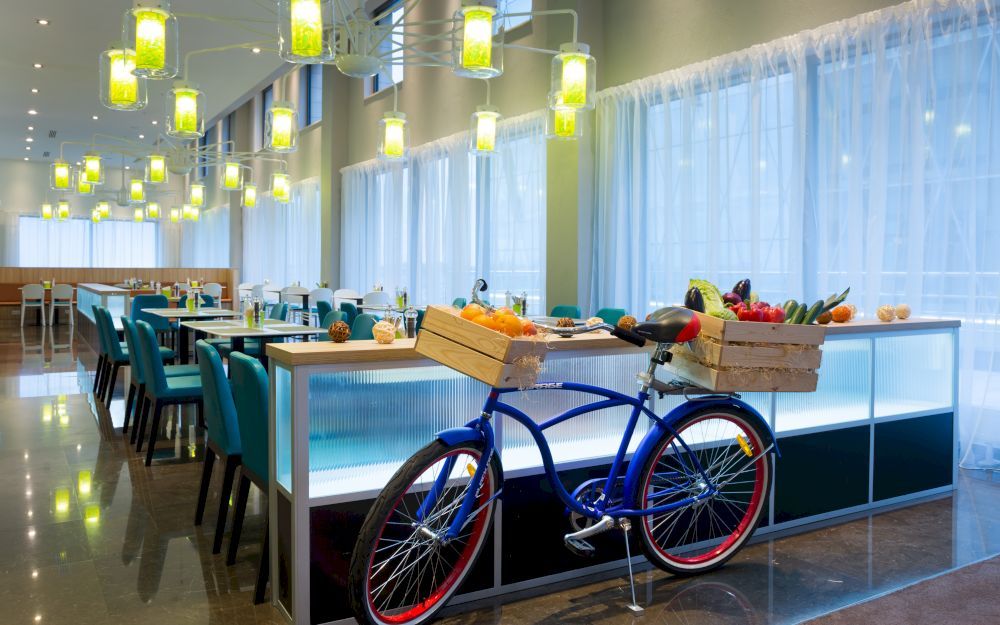 COSMOS SAINT-PETERSBURG PULKOVO AIRPORT HOTEL (бывш. PARK INN BY RADISSON PULKOVO AIRPORT)  - 12