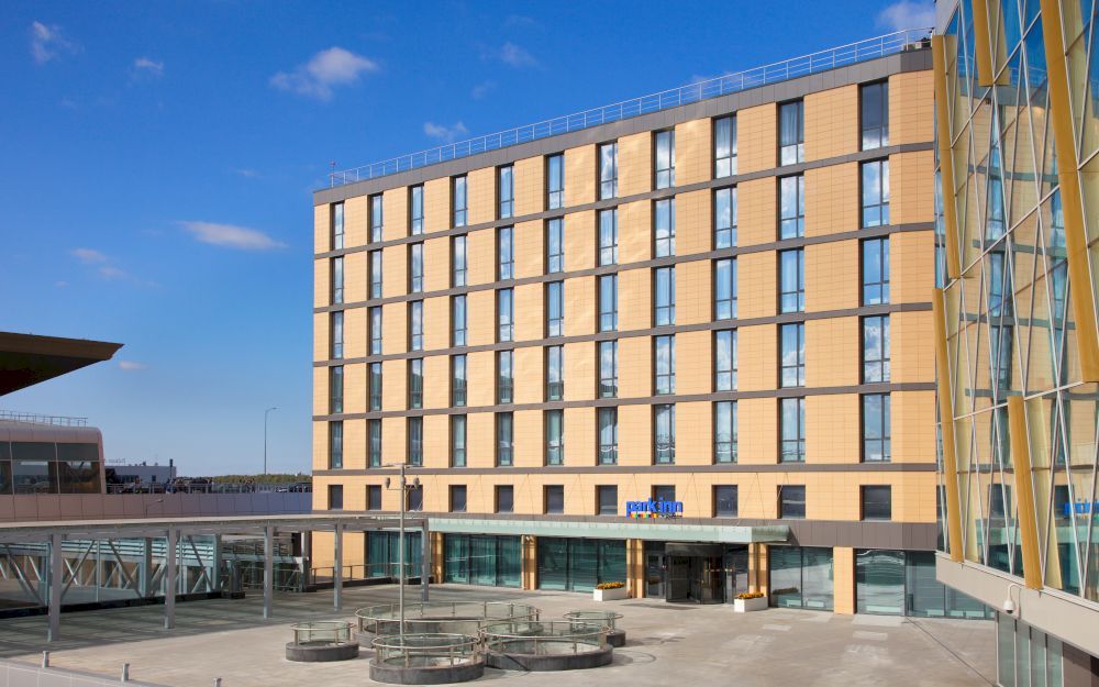COSMOS SAINT-PETERSBURG PULKOVO AIRPORT HOTEL (бывш. PARK INN BY RADISSON PULKOVO AIRPORT)  - 3