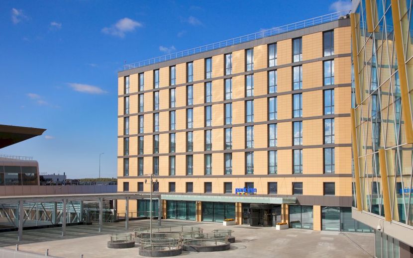 COSMOS SAINT-PETERSBURG PULKOVO AIRPORT HOTEL (бывш. PARK INN BY RADISSON PULKOVO AIRPORT)  - 3