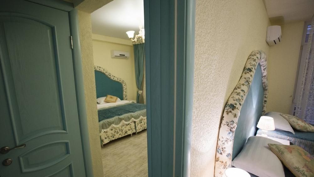 ФРАНЦУЗСКИЙ КВАРТАЛ, отель - 38