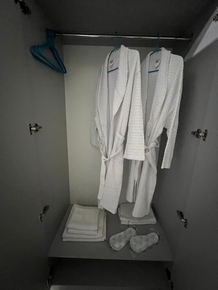 ГОСТИНИЦА НА ПЕТРА 1 - 25