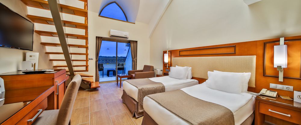 Crystal Prestige Pearl Collection - 47