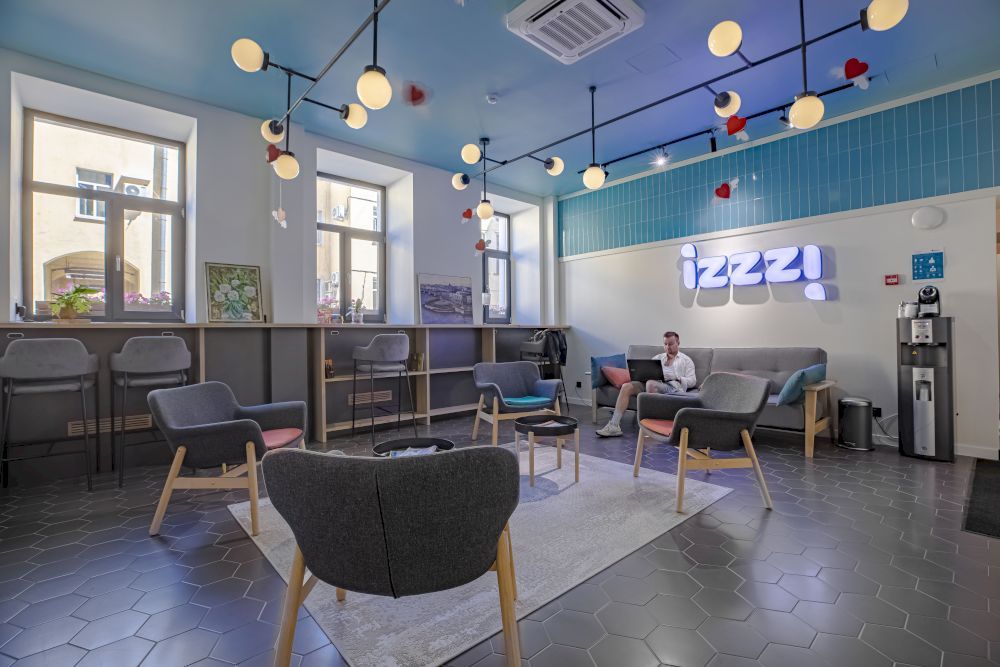 izzzi У ГОСТИНОГО ДВОРА, гостиница - 8