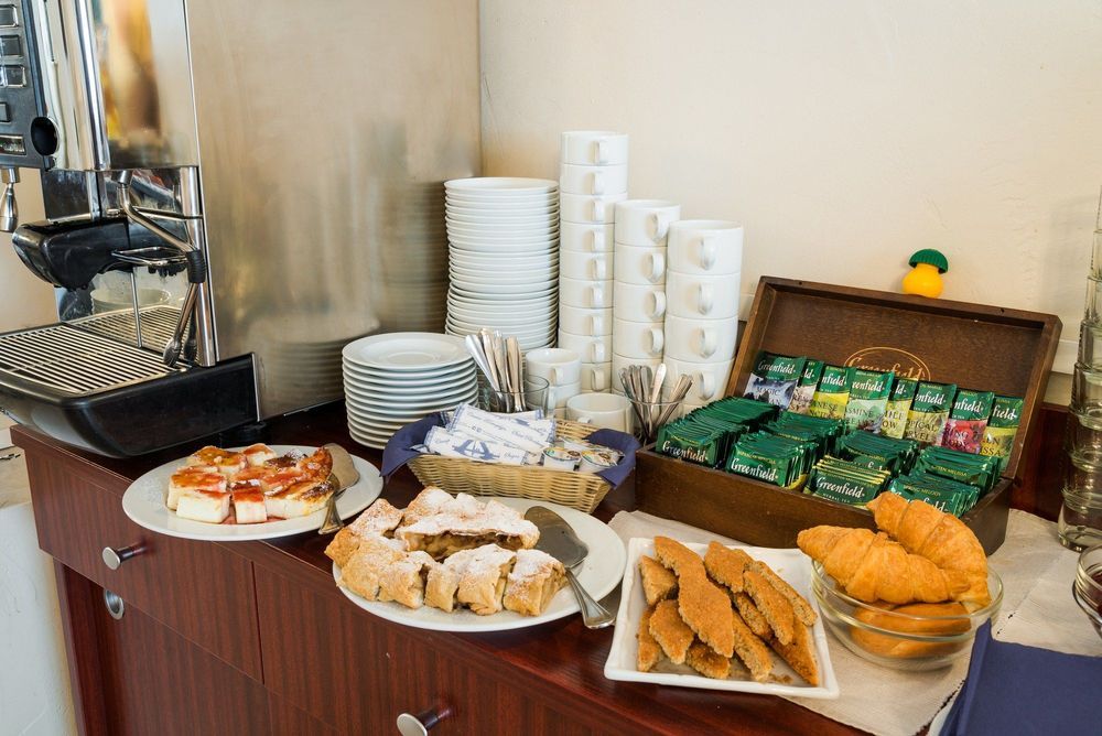 БРАТЬЯ КАРАМАЗОВЫ, отель - 11