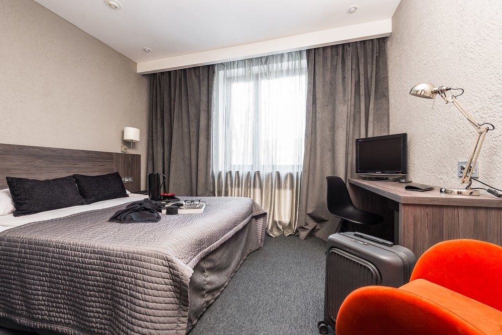 БРАТЬЯ КАРАМАЗОВЫ, отель - 19