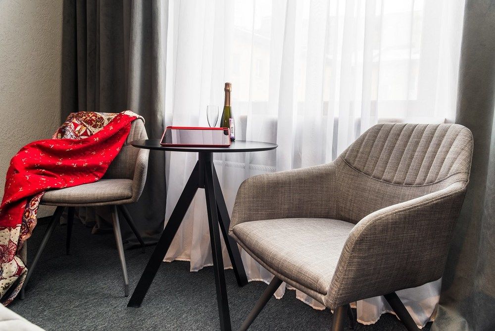 БРАТЬЯ КАРАМАЗОВЫ, отель - 16