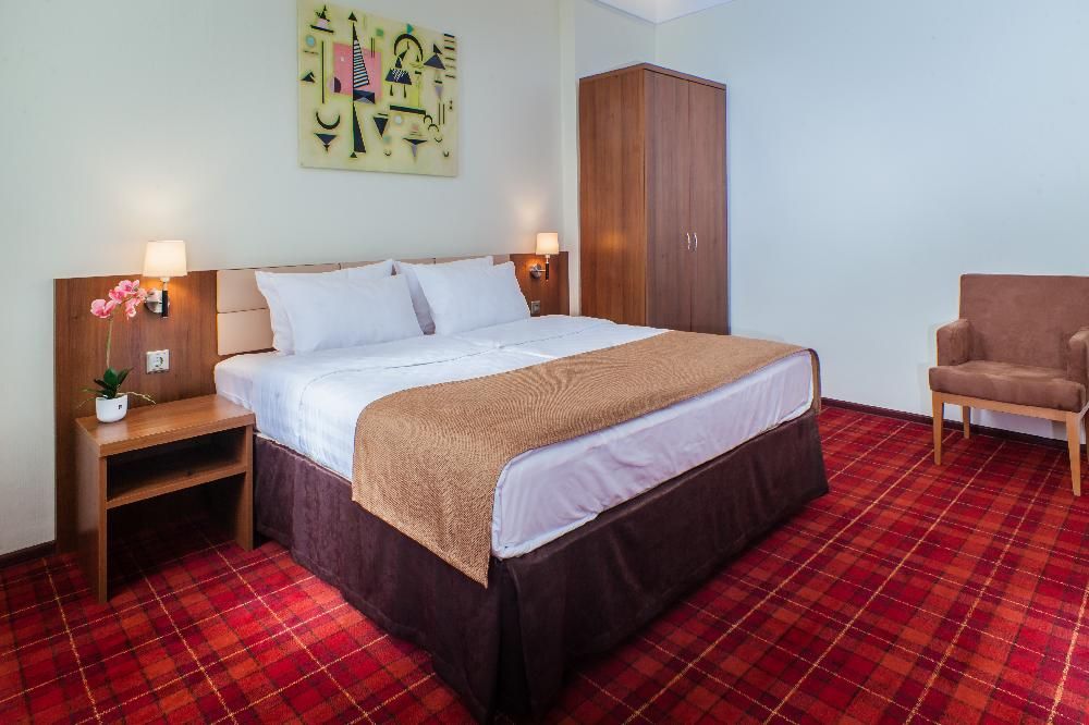 BEST WESTERN PLUS CENTRE HOTEL - 19