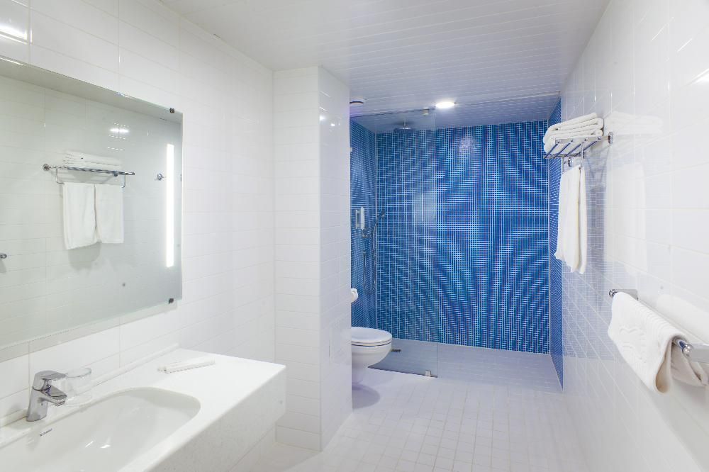 BEST WESTERN PLUS CENTRE HOTEL - 17