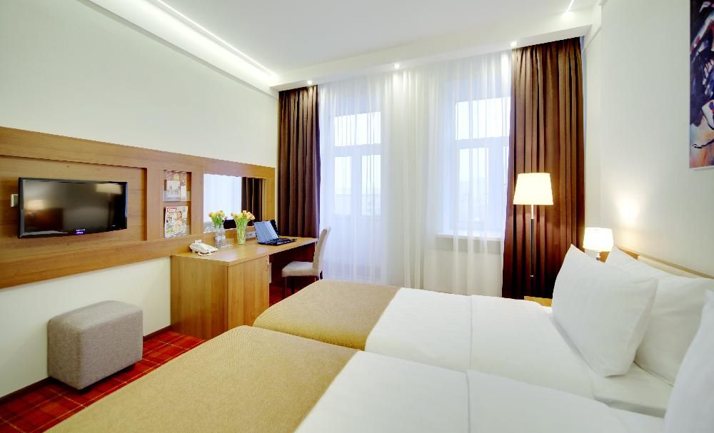 BEST WESTERN PLUS CENTRE HOTEL - 13