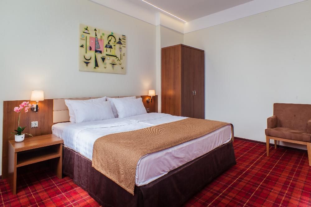 BEST WESTERN PLUS CENTRE HOTEL - 9