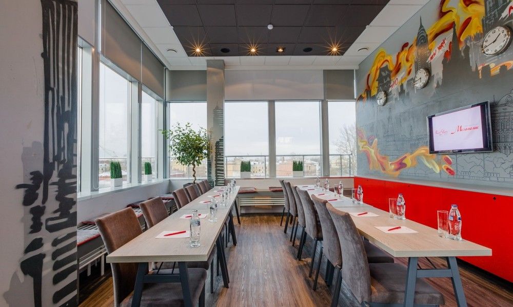 RED STARS HOTEL - 37