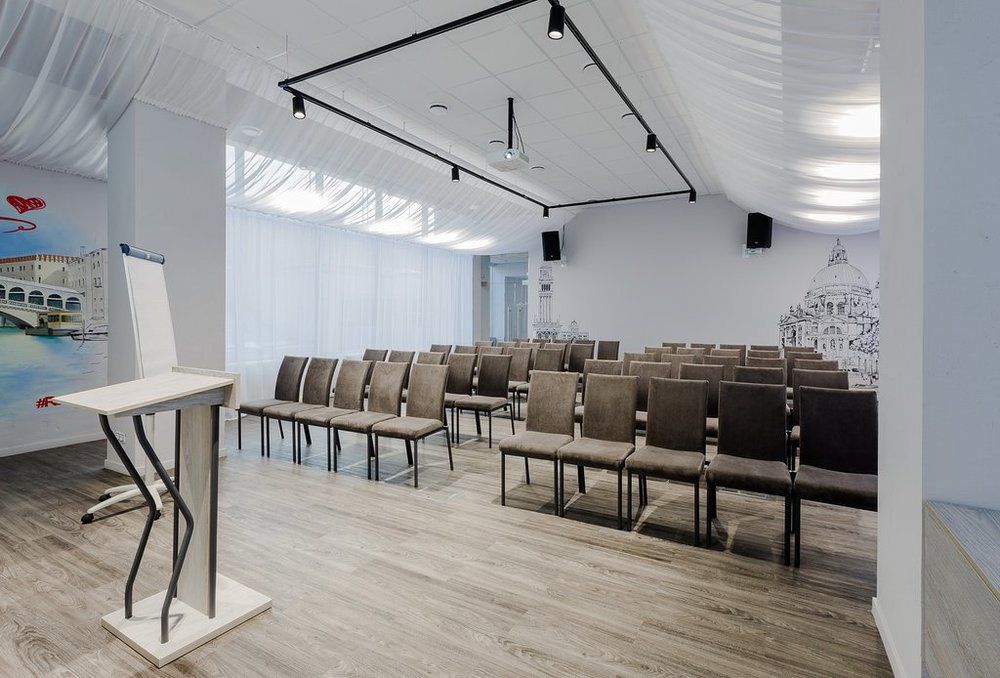 RED STARS HOTEL - 36