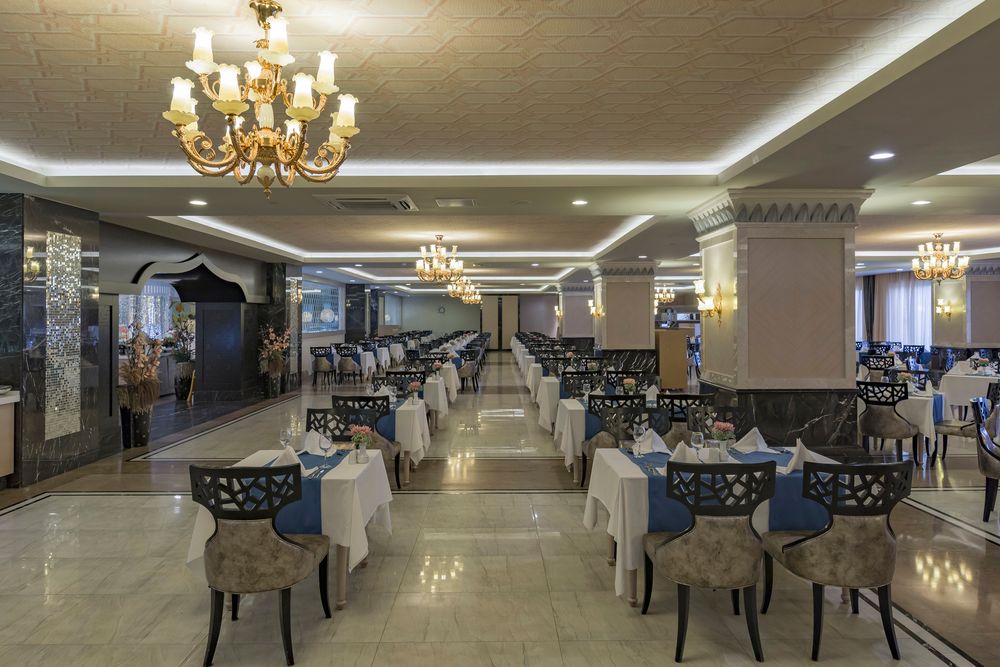 Royal Alhambra Palace Hotel - 60