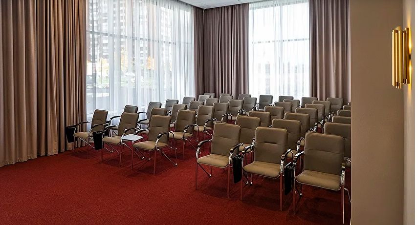 LAHTA PLAZA HOTEL - 10