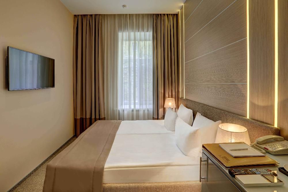 БУТИК-ОТЕЛЬ 1852 - 8