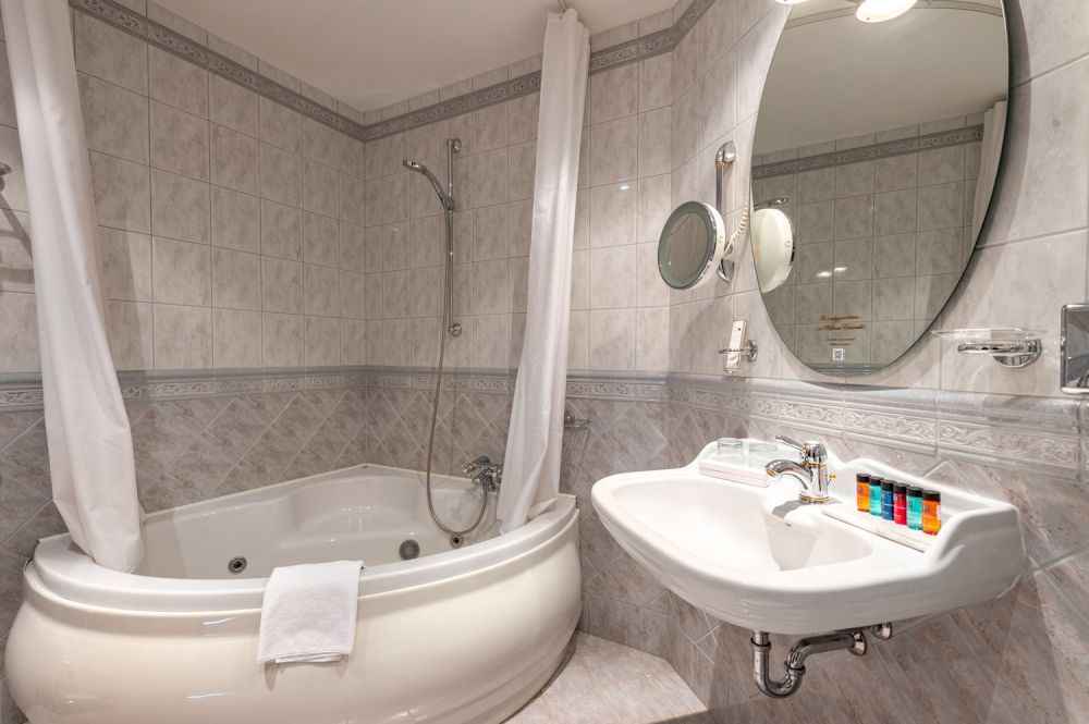 ГРАНД ОТЕЛЬ ЭМЕРАЛЬД, отель - 46