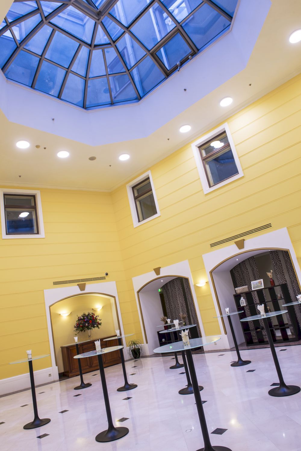 COSMOS SELECTION ST. PETERSBURG NEVSKY ROYAL HOTEL (бывш. RADISSON ROYAL), отель - 18