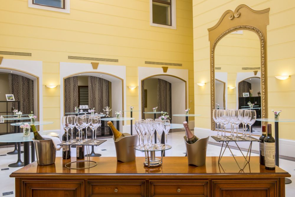 COSMOS SELECTION ST. PETERSBURG NEVSKY ROYAL HOTEL (бывш. RADISSON ROYAL), отель - 17