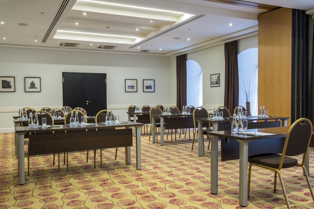 COSMOS SELECTION ST. PETERSBURG NEVSKY ROYAL HOTEL (бывш. RADISSON ROYAL), отель - 16