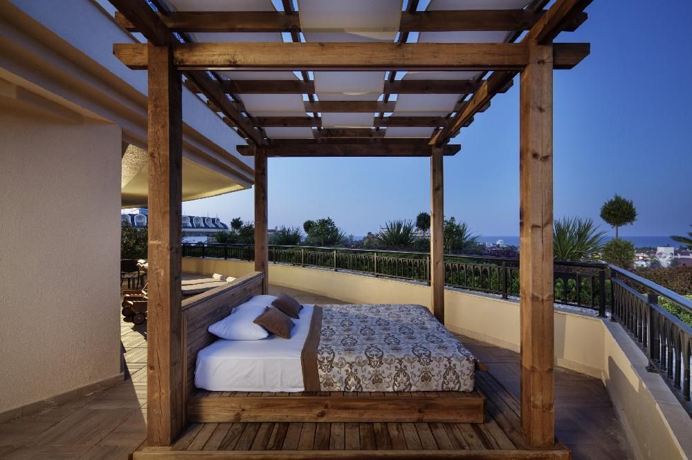 Crystal Sunset Pearl Collection - 82