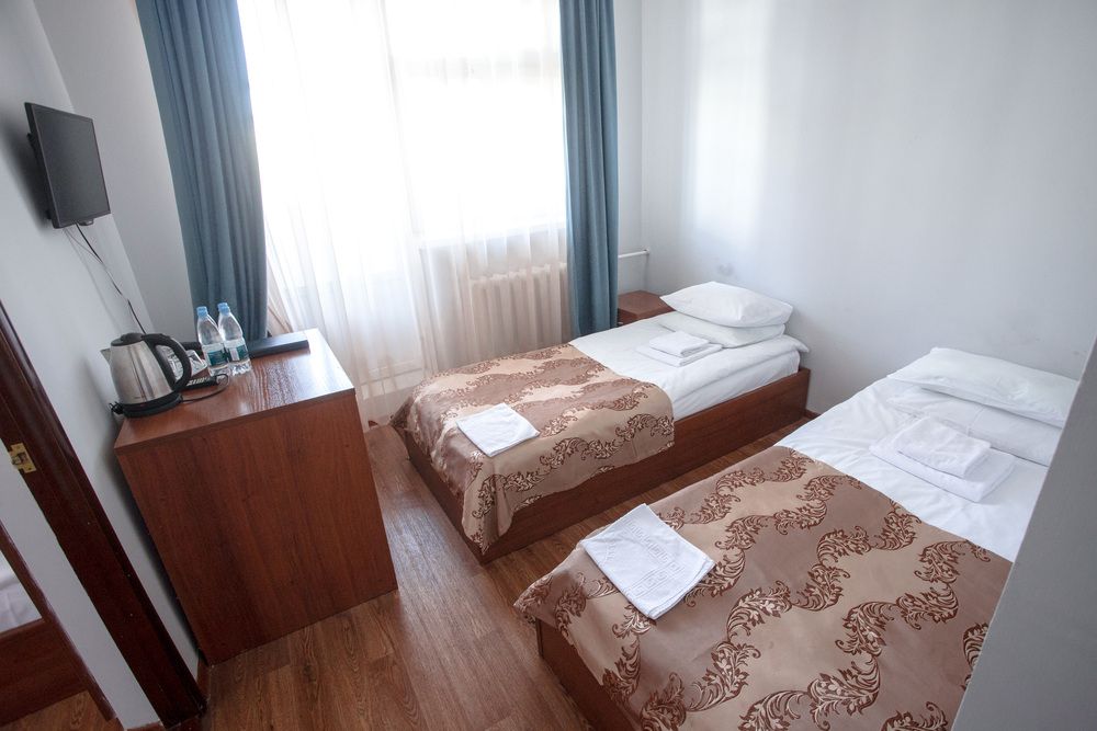 АЗАЛИЯ (ул. Московская), отель - 53