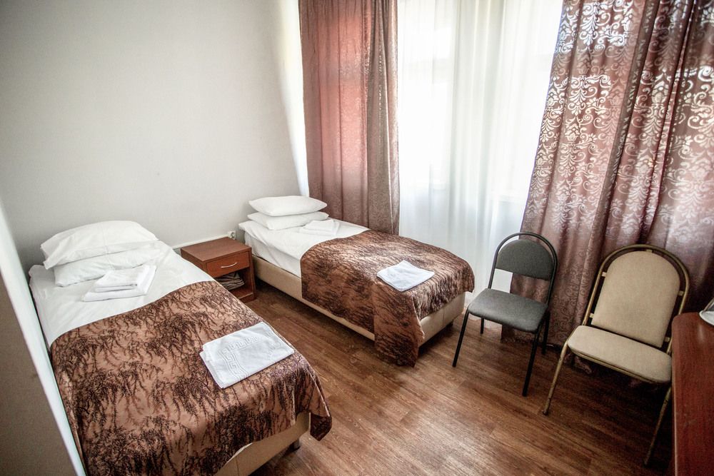 АЗАЛИЯ (ул. Московская), отель - 18