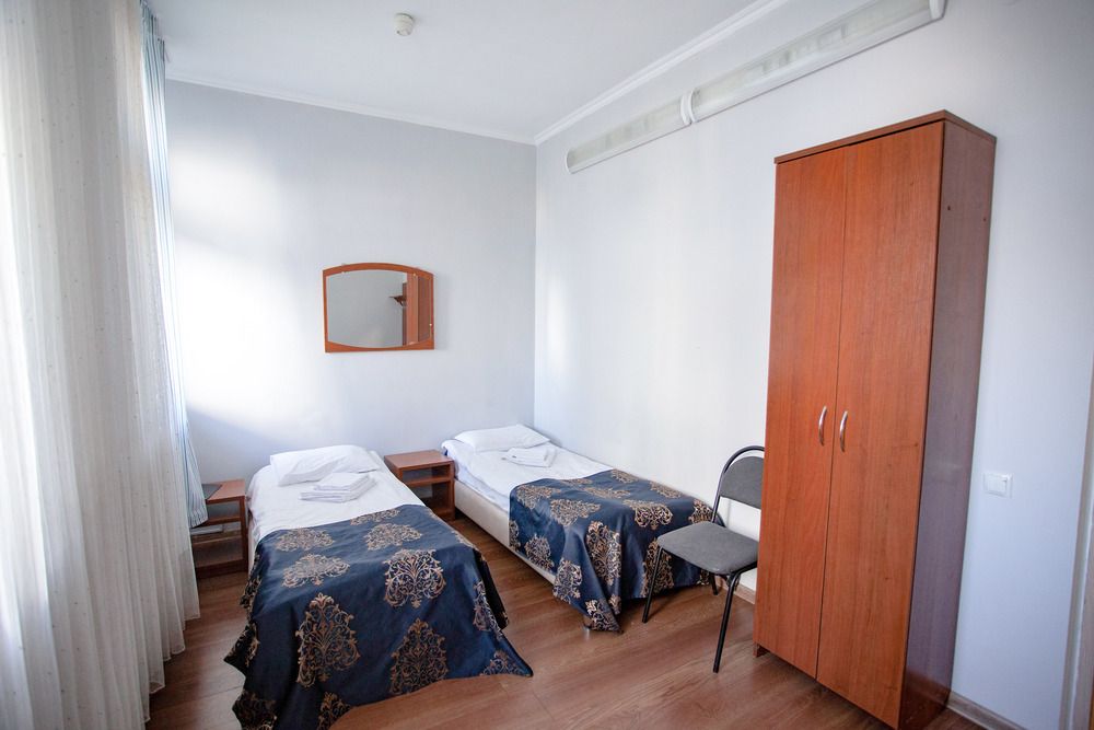 АЗАЛИЯ (ул. Московская), отель - 15