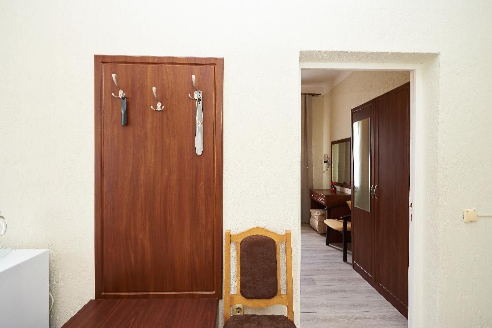 ЦЕНТРОСОЮЗ-ЕССЕНТУКИ, санаторий (размещение с 2 лет, лечение с 4 лет) - 141