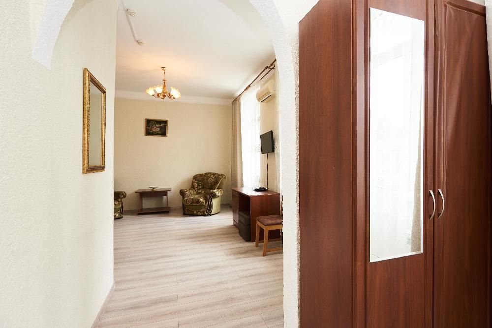 ЦЕНТРОСОЮЗ-ЕССЕНТУКИ, санаторий (размещение с 2 лет, лечение с 4 лет) - 139