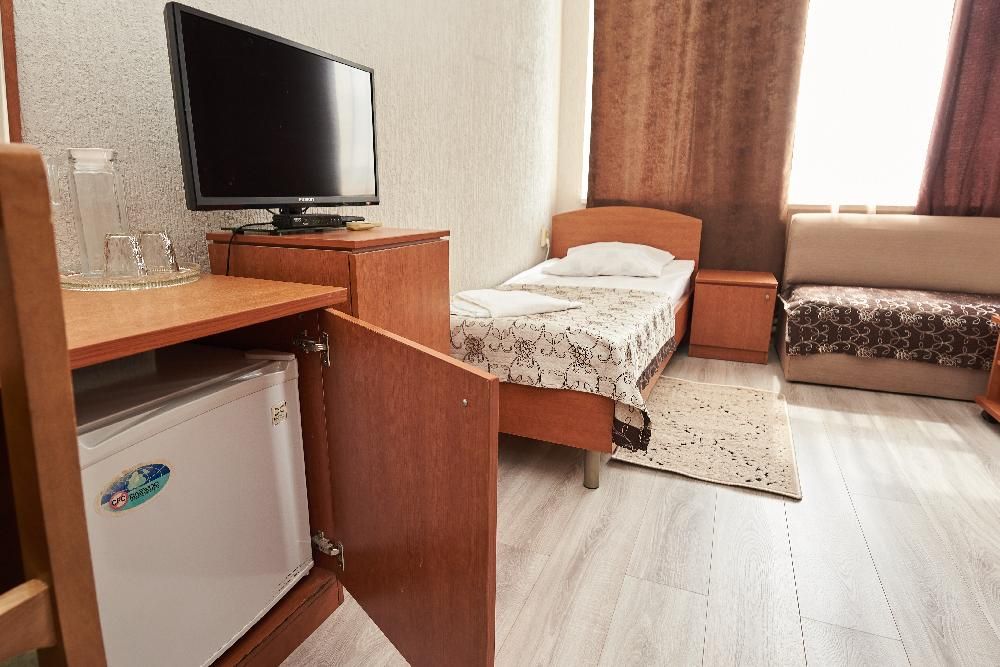 ЦЕНТРОСОЮЗ-ЕССЕНТУКИ, санаторий (размещение с 2 лет, лечение с 4 лет) - 111