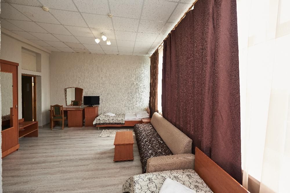 ЦЕНТРОСОЮЗ-ЕССЕНТУКИ, санаторий (размещение с 2 лет, лечение с 4 лет) - 107