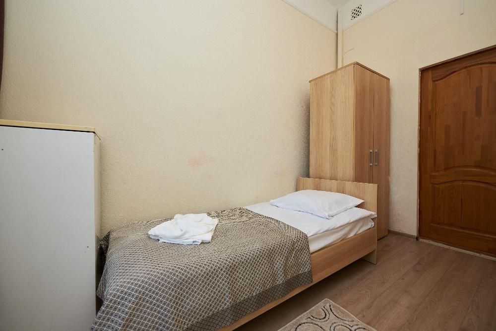 ЦЕНТРОСОЮЗ-ЕССЕНТУКИ, санаторий (размещение с 2 лет, лечение с 4 лет) - 100