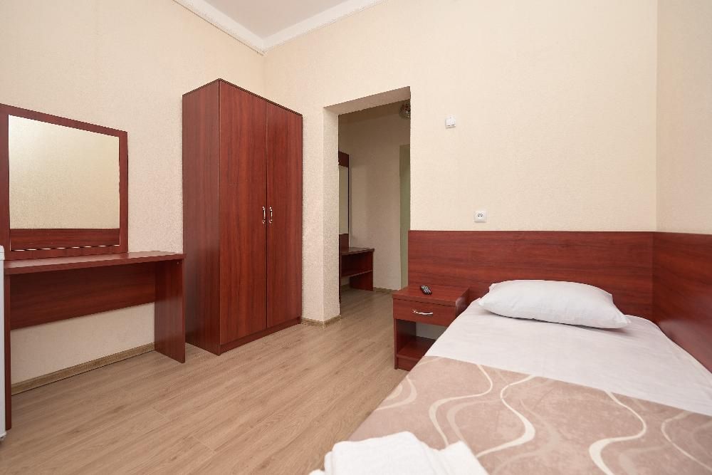 ЦЕНТРОСОЮЗ-ЕССЕНТУКИ, санаторий (размещение с 2 лет, лечение с 4 лет) - 148