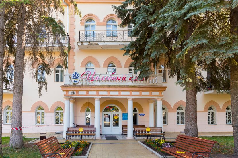 ЦЕЛЕБНЫЙ КЛЮЧ, санаторий (лечение с 4х лет) - 1