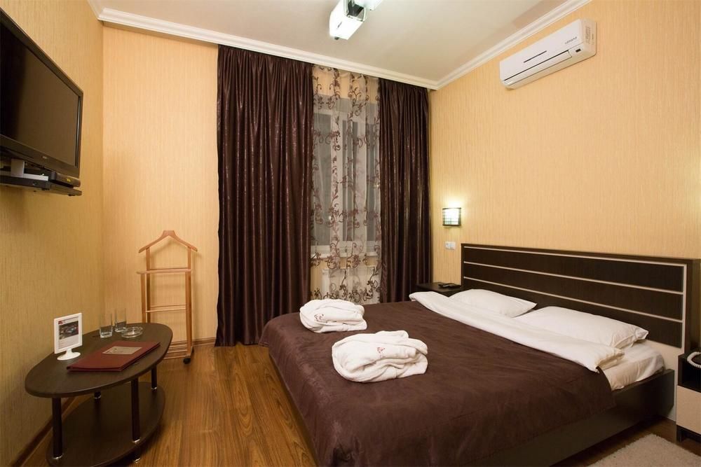 НОЧНОЙ КВАРТАЛ, гостинично-ресторанный комплекс - 24