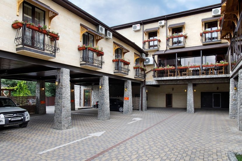 НОЧНОЙ КВАРТАЛ, гостинично-ресторанный комплекс - 2