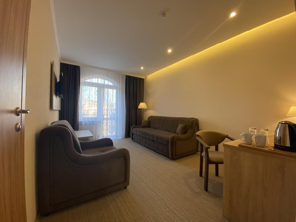 БУГАРЬ, парк-отель - 15