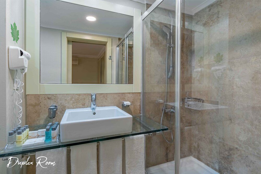 Emelda Sun Club - 74