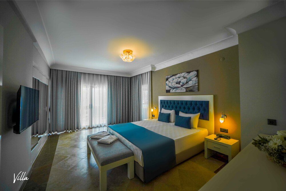 Emelda Sun Club - 55