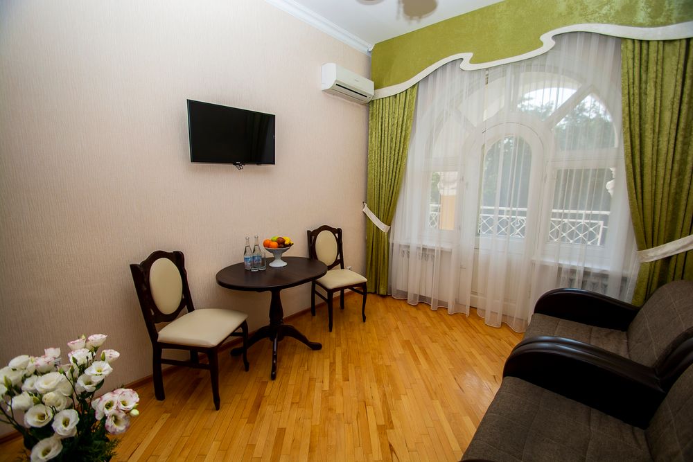 ЮНОСТЬ, медицинский центр (размещение детей с 4 лет) - 23