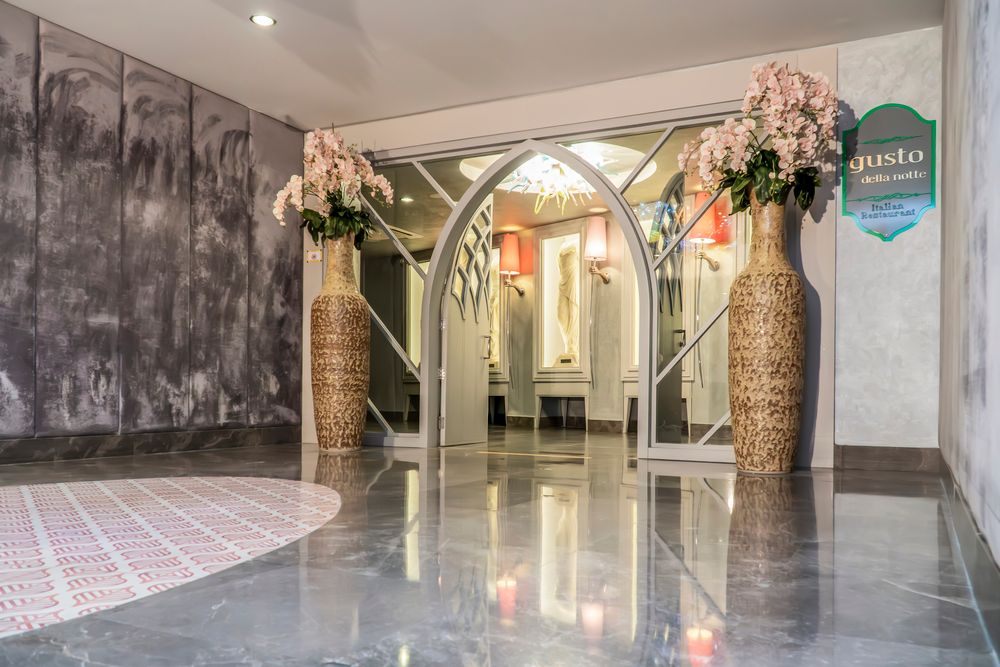 Royal Taj Mahal - 39