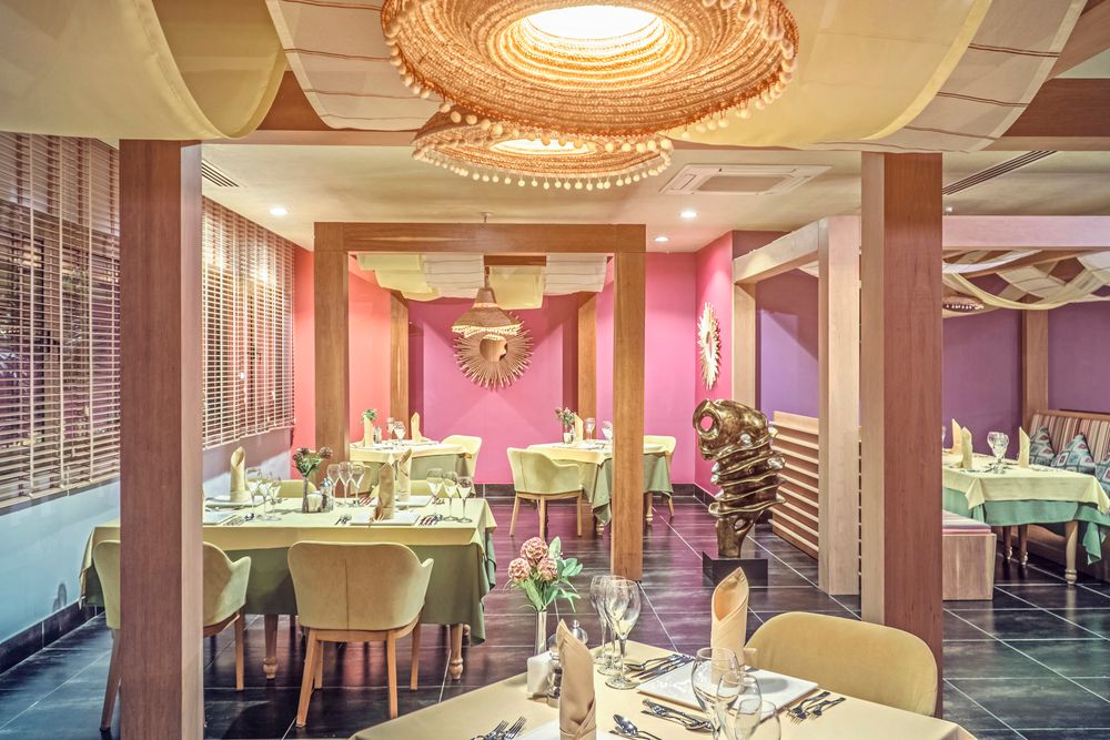 Royal Taj Mahal - 17